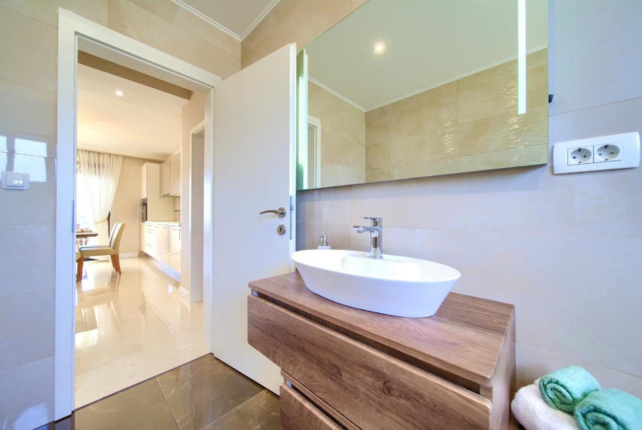 Luxury Apartments Villa Stina Pinezići Kültér fotó