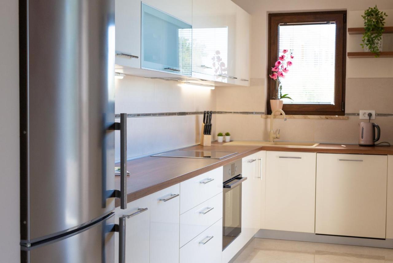 Luxury Apartments Villa Stina Pinezići Kültér fotó